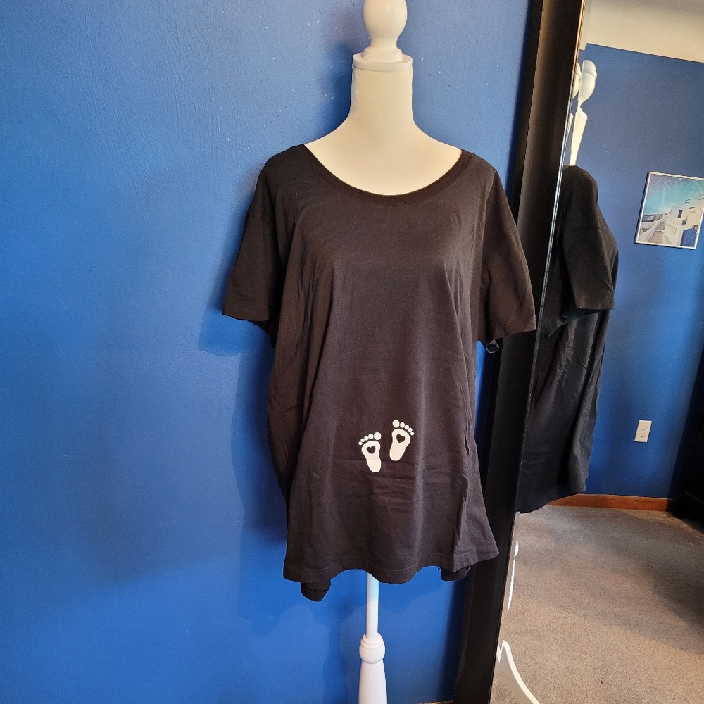 Maternity T with Heart Footprints 👣 2XL